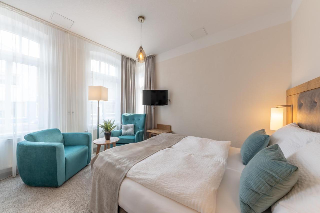 24/7 Selfcheckin Hotell Leer Exteriör bild
