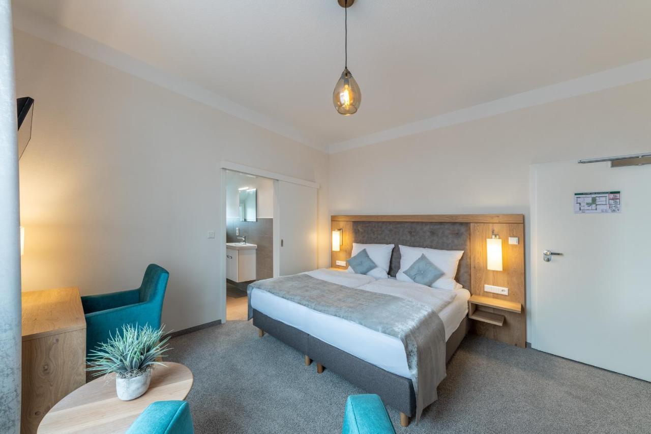 24/7 Selfcheckin Hotell Leer Exteriör bild