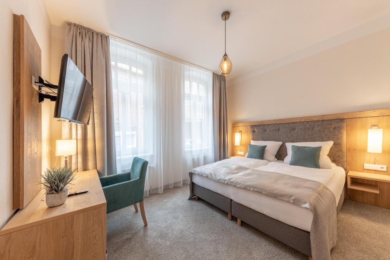 24/7 Selfcheckin Hotell Leer Exteriör bild