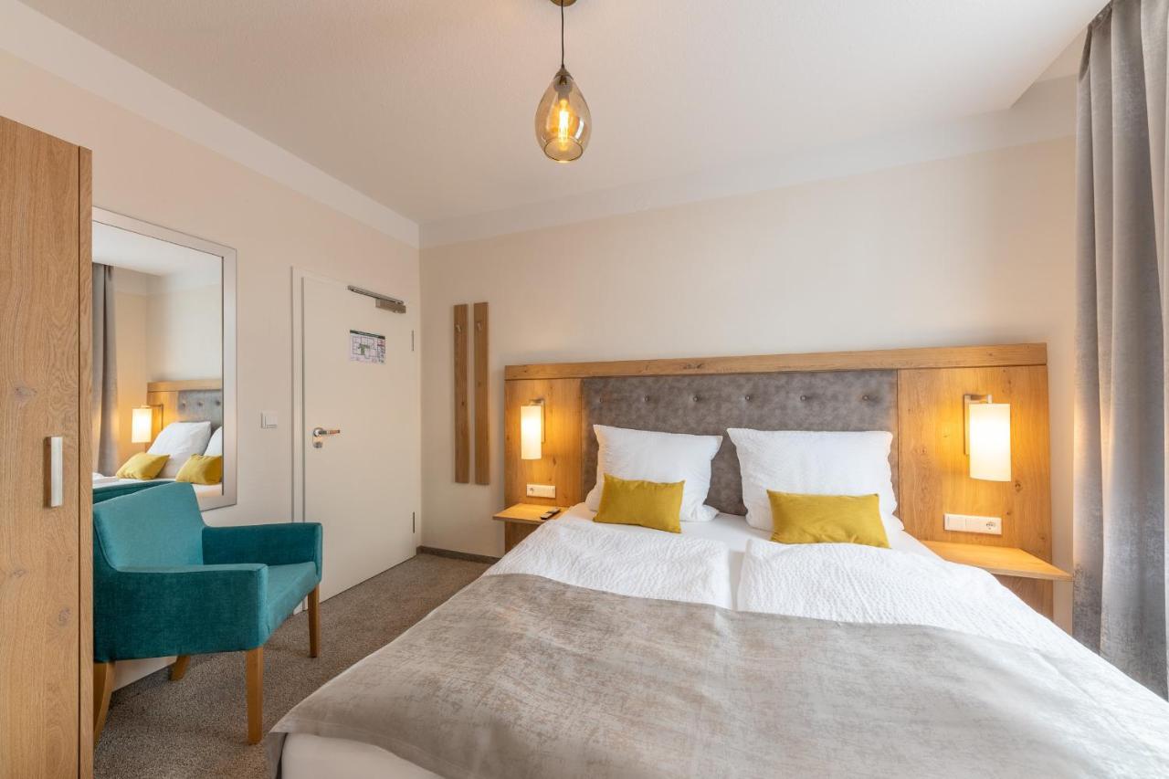 24/7 Selfcheckin Hotell Leer Exteriör bild