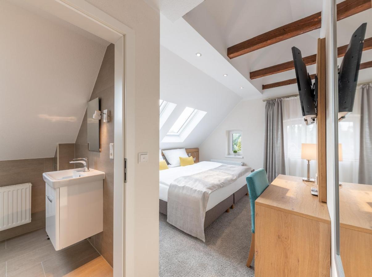 24/7 Selfcheckin Hotell Leer Exteriör bild